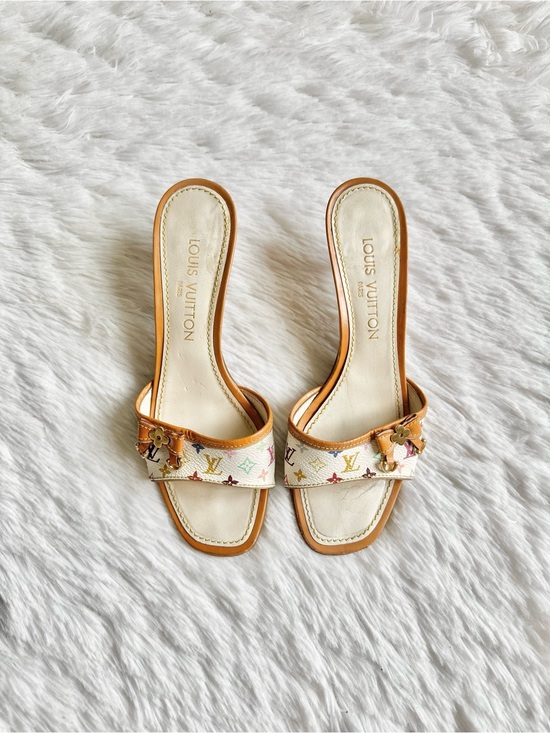 Louis Vuitton Shoes - Vintage Louis Vuitton Monogram Kitten Heels
